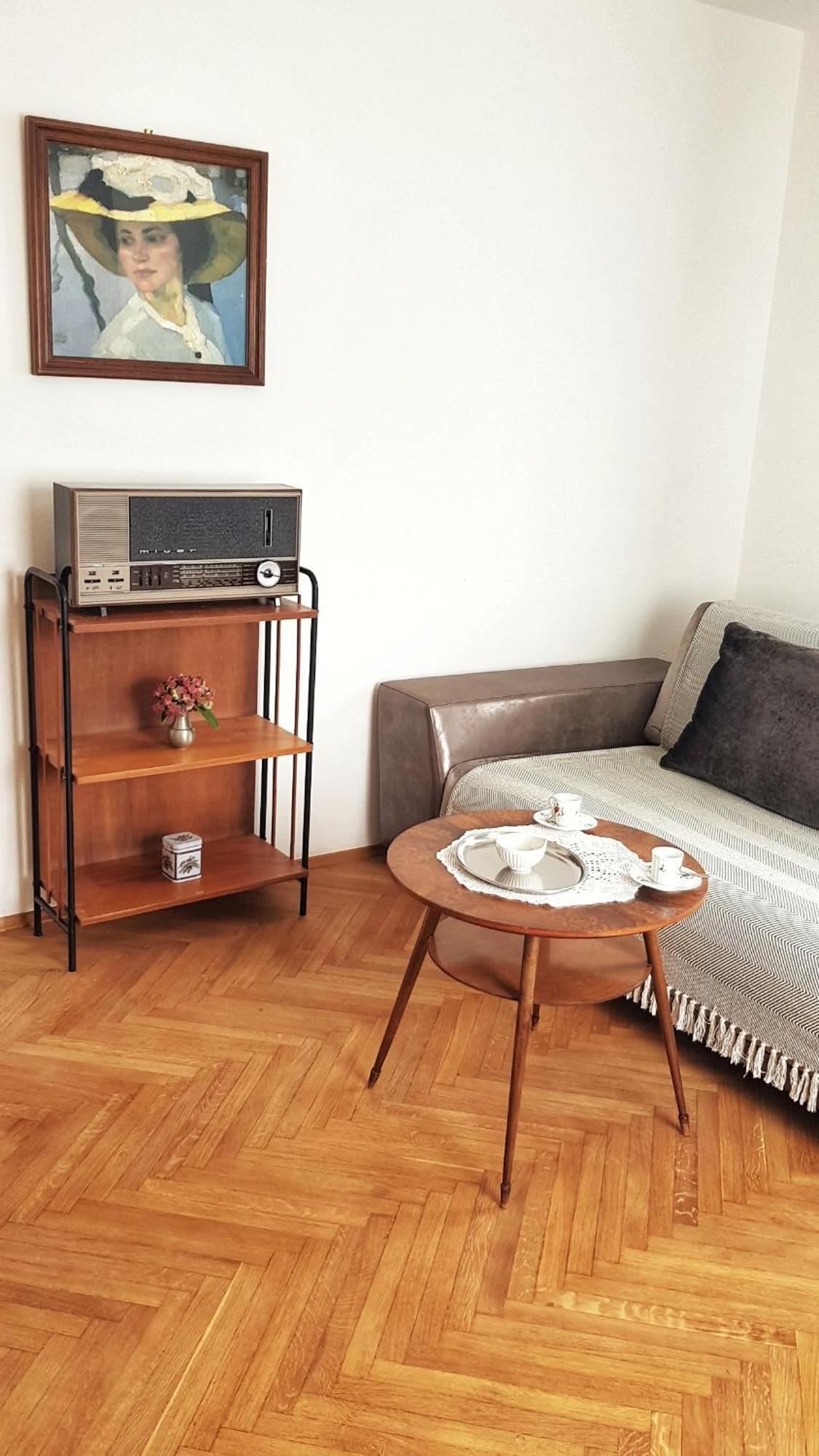 パルチーネス Cafe Rudi Living Bed & Breakfast エクステリア 写真